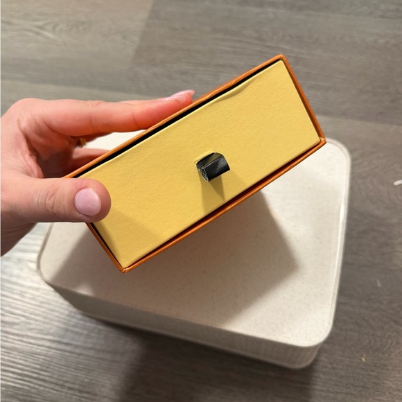 Belt - Picture 3 of 11